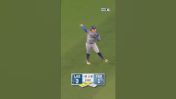 DOUBLE PLAY. BALL GAME. 😤 #Dodgers #doubleplay #KikéHernández #miguelrojas