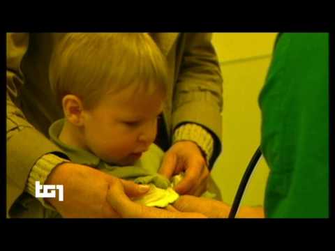 Video: Meningite Nel Bambino: Sintomi, Cause, Trattamento, Vaccino E Altro