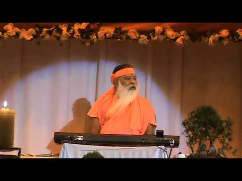 Шри Ганапати Сатчидананда концерт в Твери август 2013 часть 1