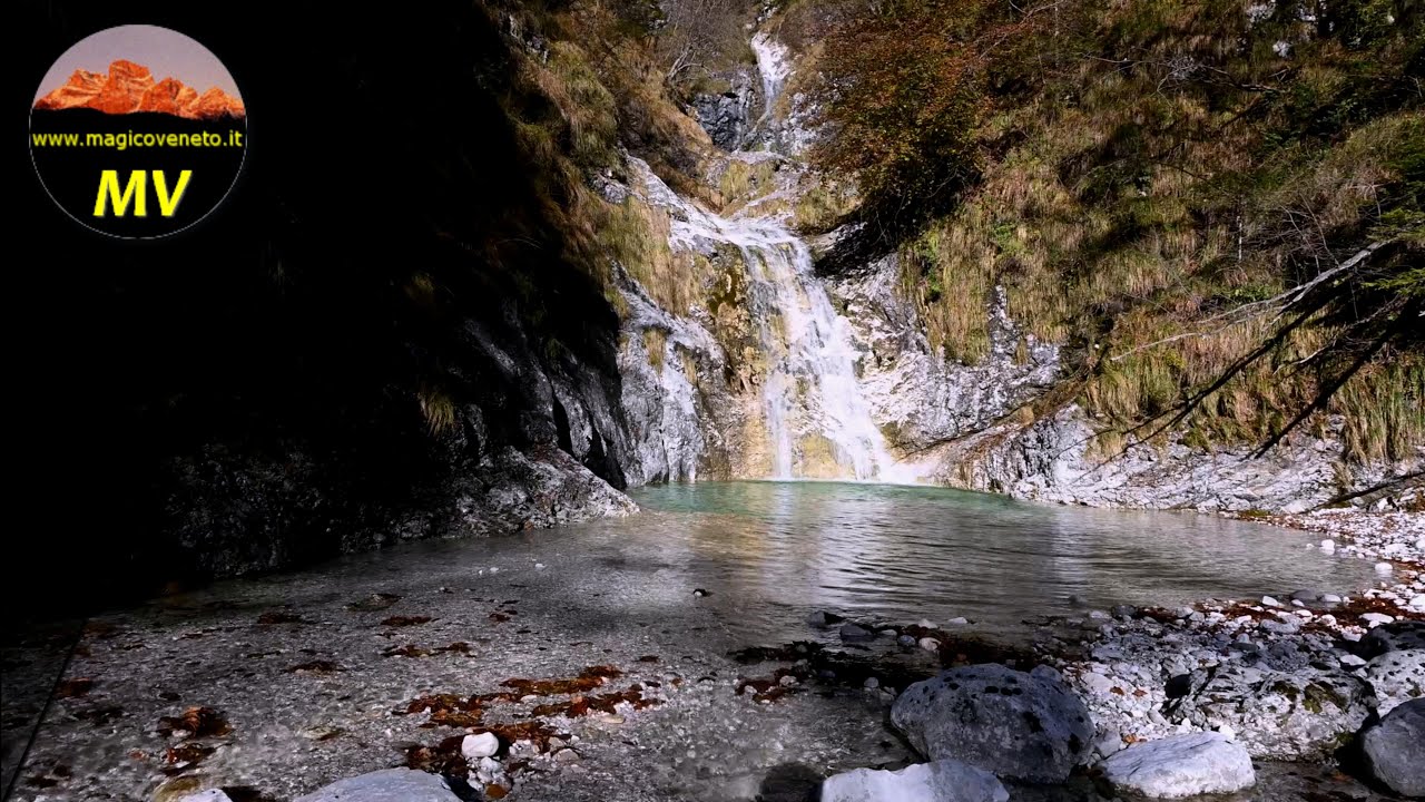 Val Canzoi: foliage autunnale lago Stua e cascate torrente Caorame,  Cesiomaggiore Feltre PNDB