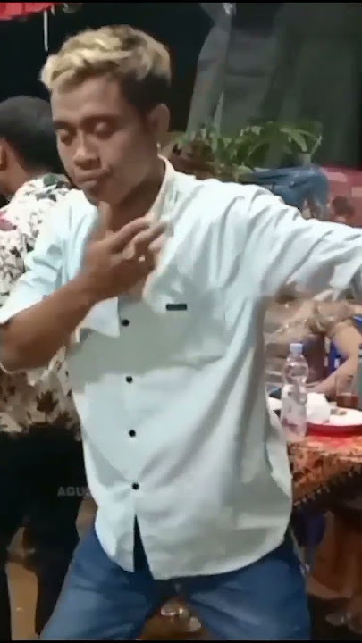 Joget Viral Lucu Mas Menot Cokek Sragenan Gayeng