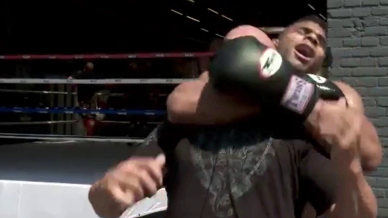 Alistair Overeem Chokes Bas Rutten - YouTube