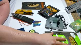 Gear pack Canada welcome box unboxing. Gear box edc Subscription box