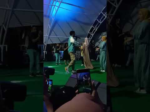 @vicky salamor yang manis tapi bukan gula