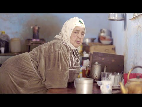21世紀のバクダッド・カフェ！おばあちゃんが切り盛りする砂漠の小さなお店／映画『サハラのカフェのマリカ』予告編