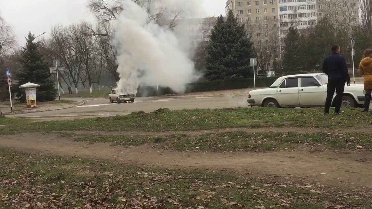 Сушняк солнечнодольск. Солнечнодольск Ставропольский край. Сгорела машина в Изобильном. Пгт Солнечнодольск. ЧП Солнечнодольск.