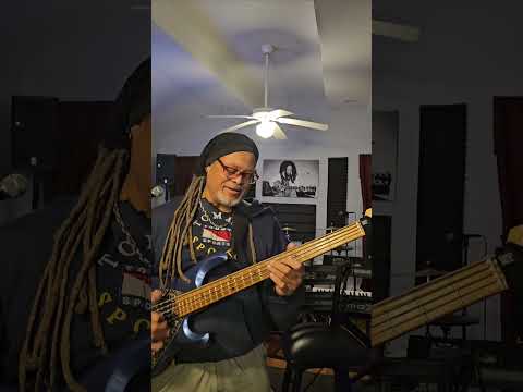 The Funkmaster Bass Cover " STANLEY CLARKE " We Supply "