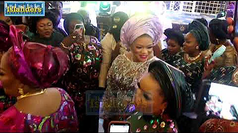 MOMENT OLORI MARIAM PROVES SHE'S THE BEST AMONG OONI OF IFE'S WIVES