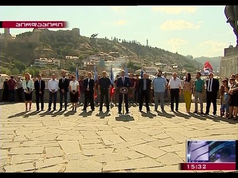 შალვა ნათელაშვილმა თბილისის მაჟორიტარობის კანდიდატები  წარადგინა