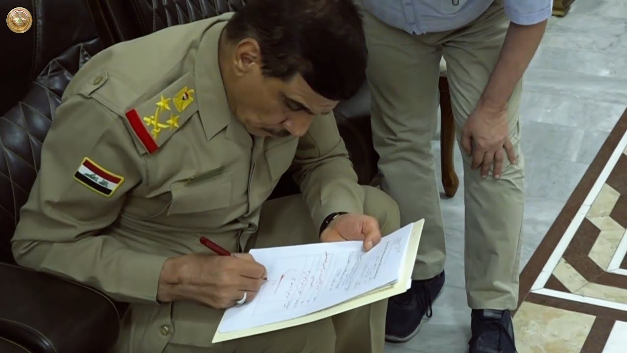 رئيس أركان الجيش يلتقي المقاتل الجريح ر ع زايد عناد دحام ويوجه بإكمال جميع متطلباته