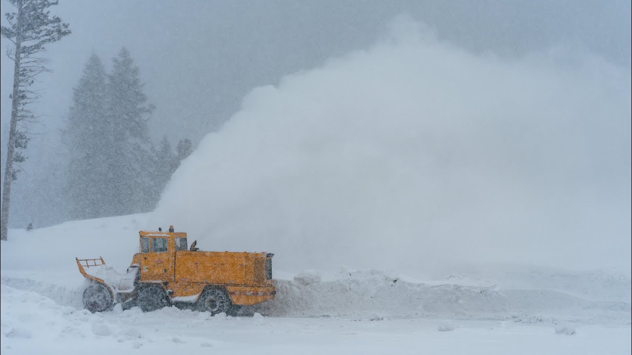Mammoth Mountain 7 feet of Snow! 