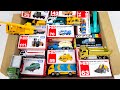 トミカ『建設車両(工事車両)』のミニカーを箱に戻します。はたらくくるま Return the Tomica Construction Vehicle Mini Car to the Box