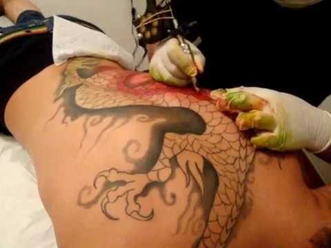 Duda Santana Tattoo - Drago parte 1