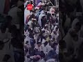 آلاف المسلمين يؤدون صلاة العيد في إستاد رياضي في أمريكا