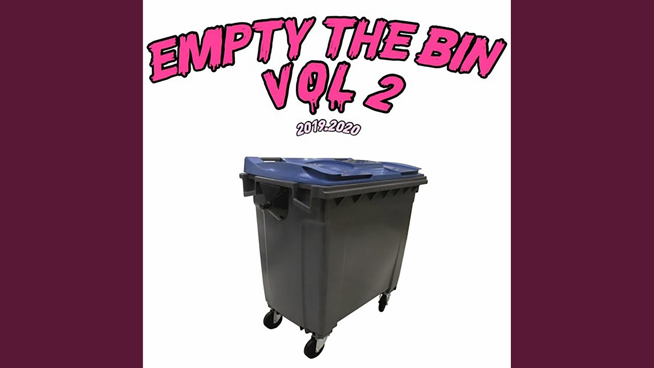 Смотреть «POURRI» на YouTube Смотреть «POURRI» на YouTube