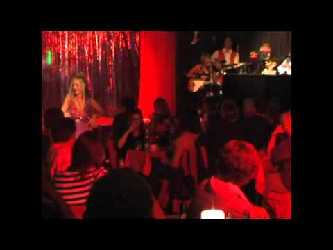 Szél dúdolja nevedet