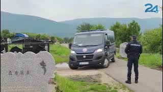 Policija sa Radoslavom u marici stiže na groblje