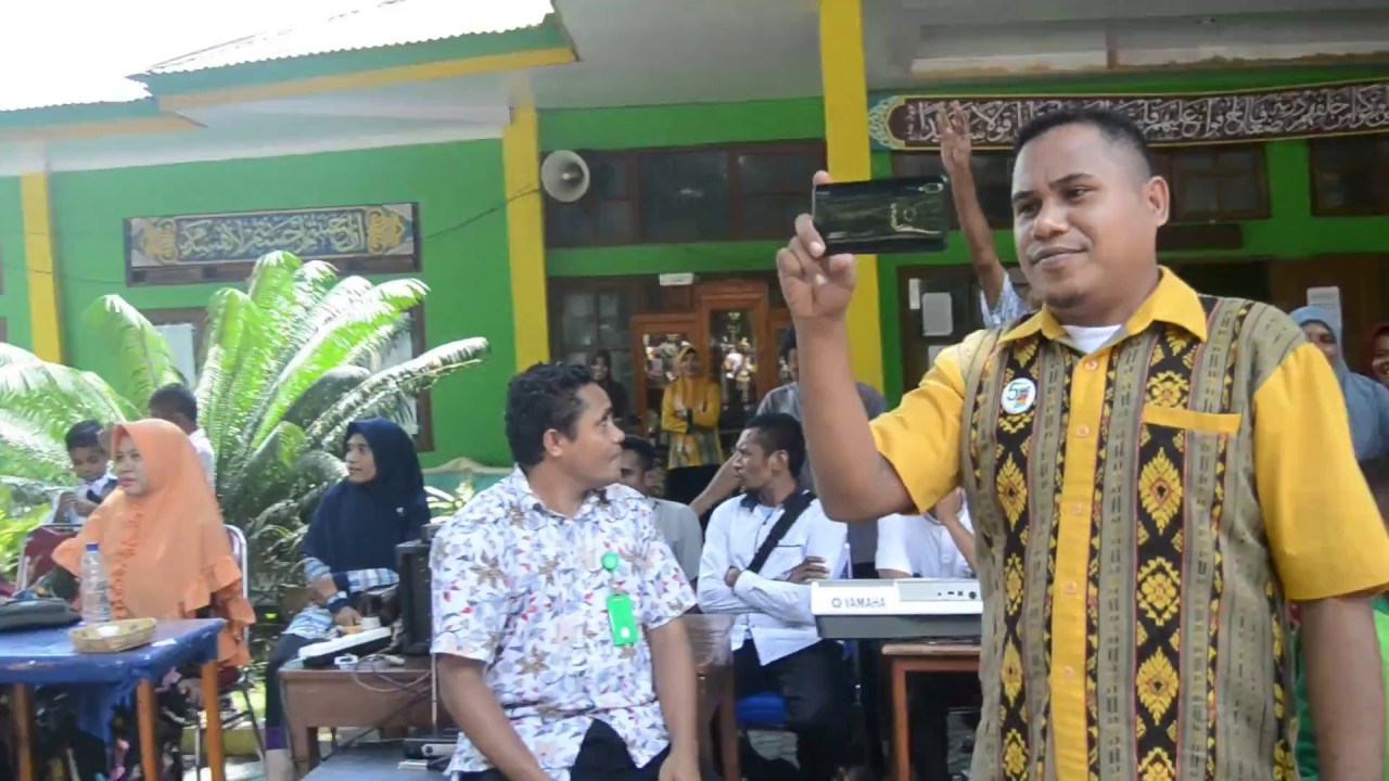 DOLO KAE MURALE_ VOCAL PUTRY ENGA( ALOR NTT )