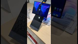 A phone has been launched in China that transforms into a computer at the press of a button! 📱🔘✨🚀