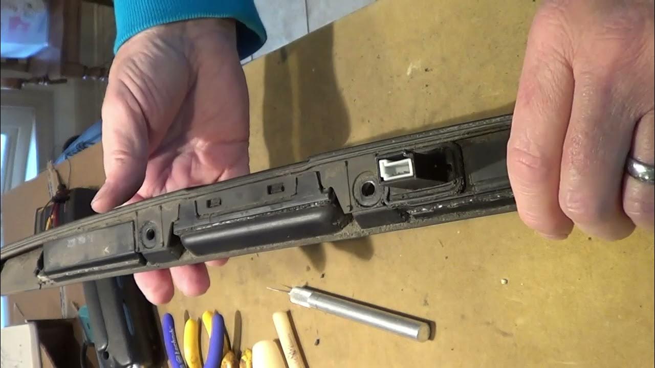 BMW license plate bulb issue solved - YouTube