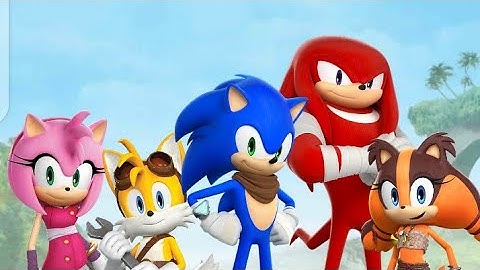 Playing Sonic Dash for the first time 😄