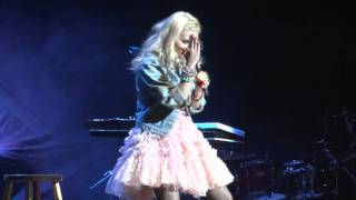 Colette Carr F16 Live Montreal Centre Bell Center 2011 Hd 1080P