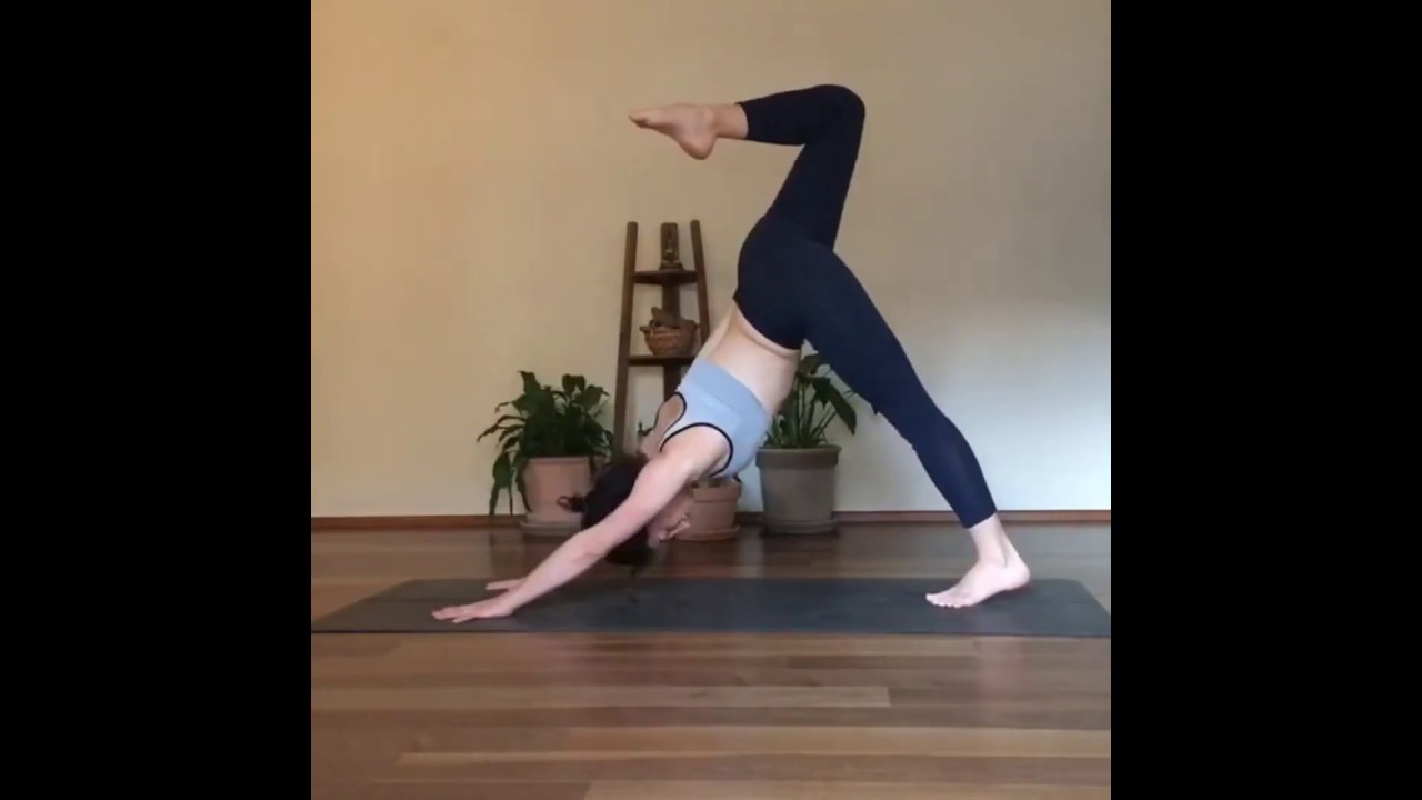 Ejercicios de YOGA. Practica yoga y MEJORA TU SALUD. espaldarazo