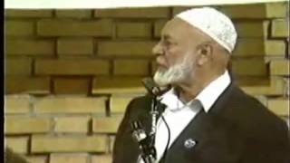 Ahmed Deedat Answer - Jesus had the chance to teach the TRINITY but he didn't!