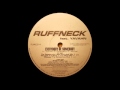 Ruffneck feat. Yavahn - Everybody Be Somebody (Original Mix)