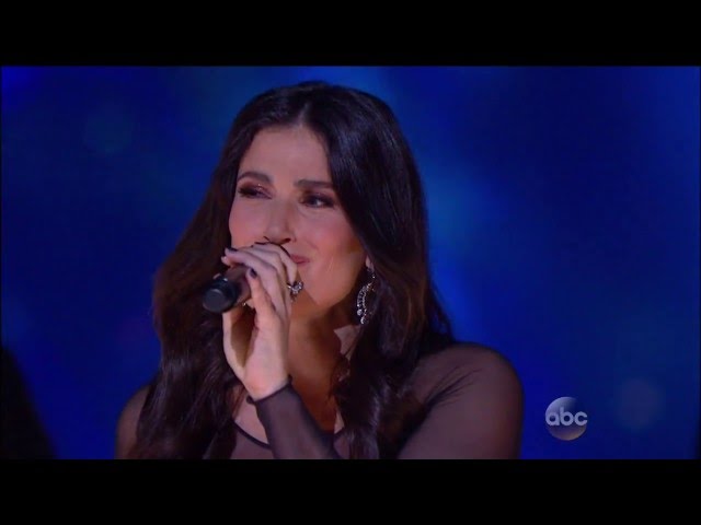 Idina Menzel Performs 'Let It Go' at Disneyland 60th Anniversary class=