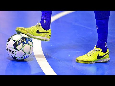 🥇 Modelle, 1 klarer Sieger: Hallenfußballschuh Test | rtl.de Vergleich