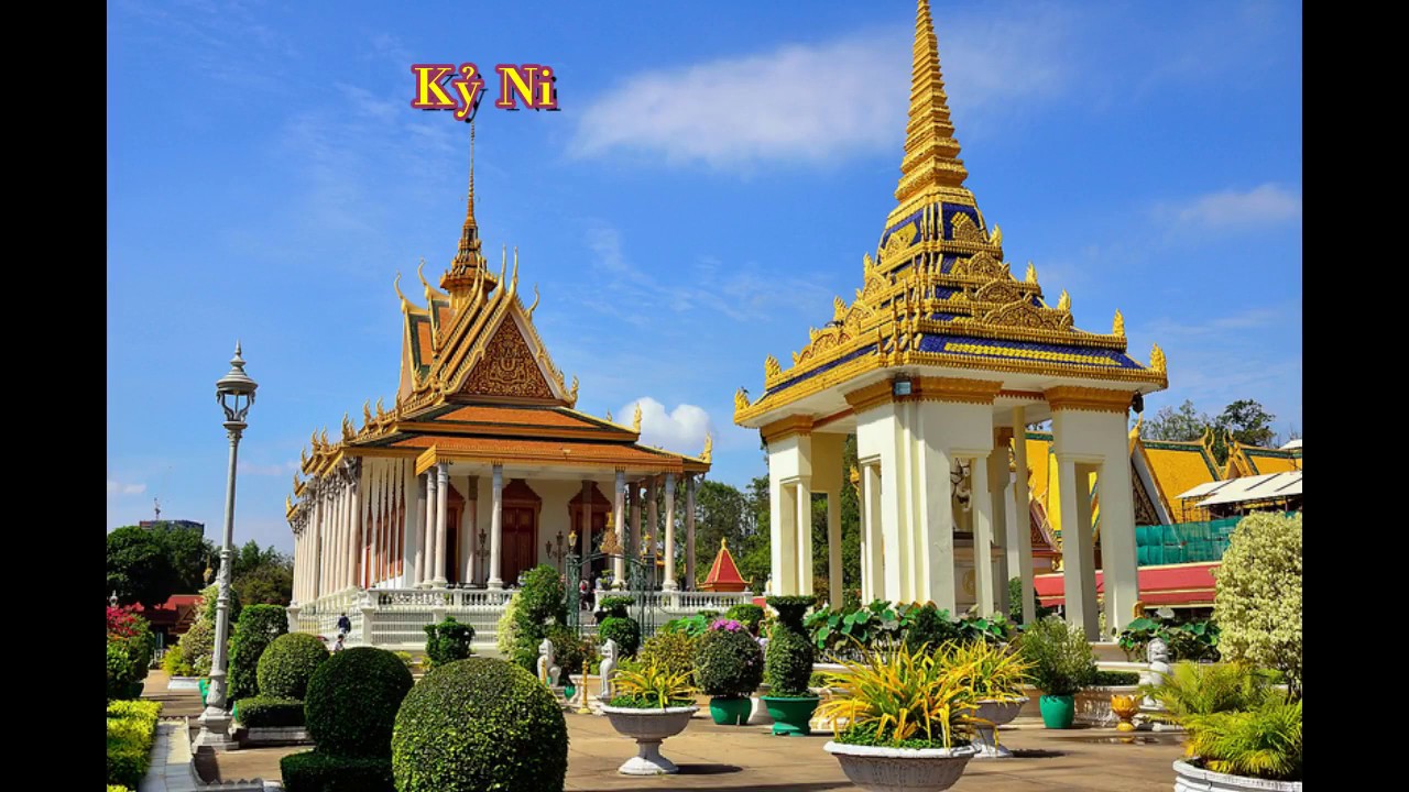 Пномпень. Камбоджа столица Пномпень. Phnom Penh Камбоджа. Камбоджа Королевский дворец ступы. Ангкор Пномпень.