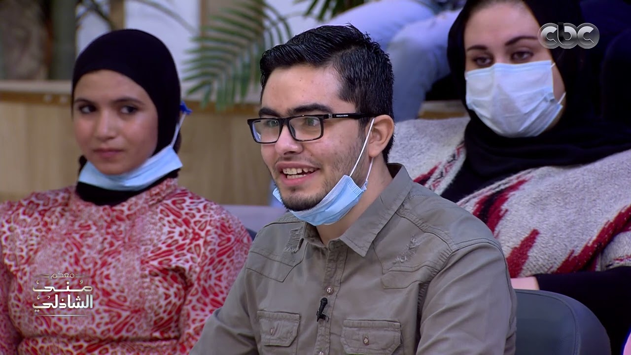 عندنا متفوقين من ذوي القدرات الخاصة في الاستوديو.. شوفوا الوزيرة قالت لهم إيه؟