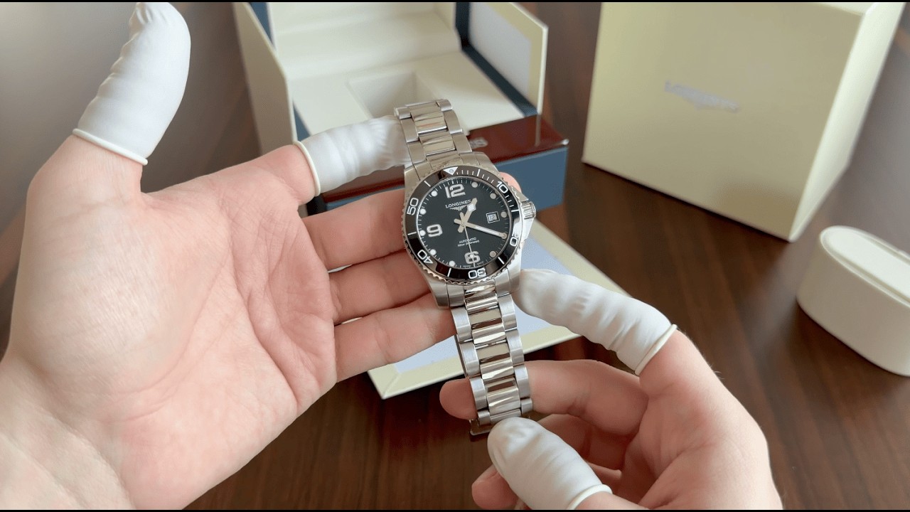 Built to Dive, Designed to Impress / Longines HydroConquest Auto