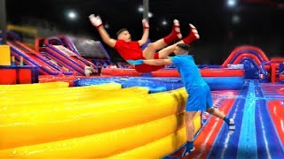 WWE MOVES AT THE INFLATABLE PARK 2 screenshot 4