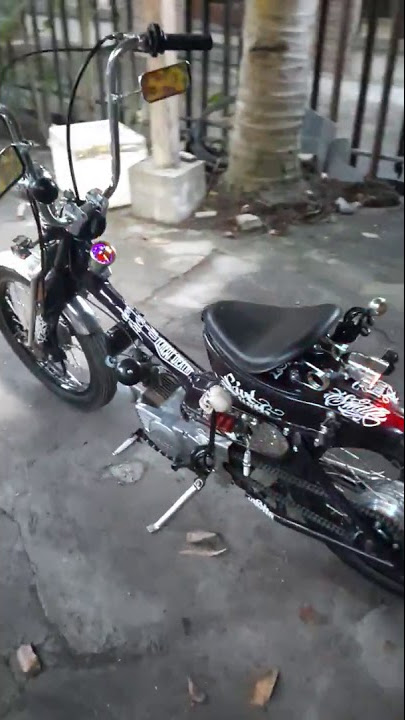 Honda C70 (Bobber Style)