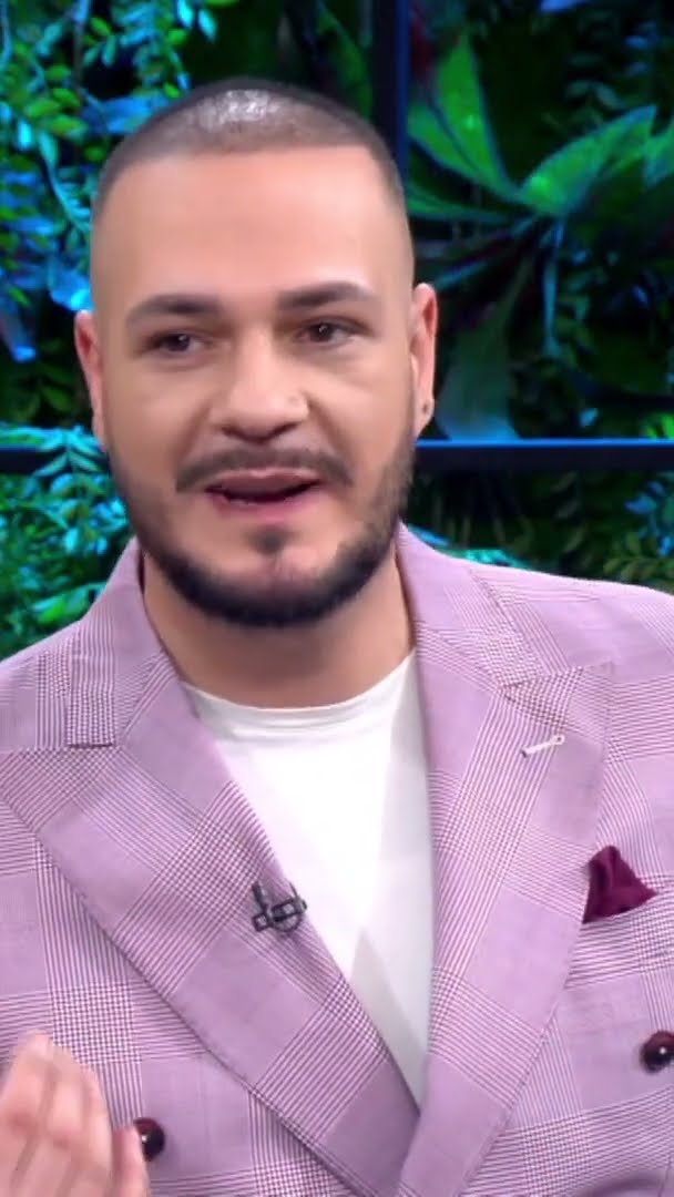 Egzon Avdijaj: E filloj dhe e mbaroj ditën me telefon në dorë për shumë arsye