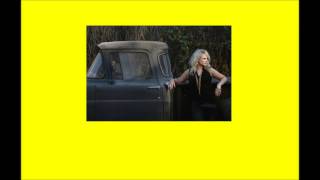 miranda lambert Thats the way the world goes round (w/lyrics on screen!!)