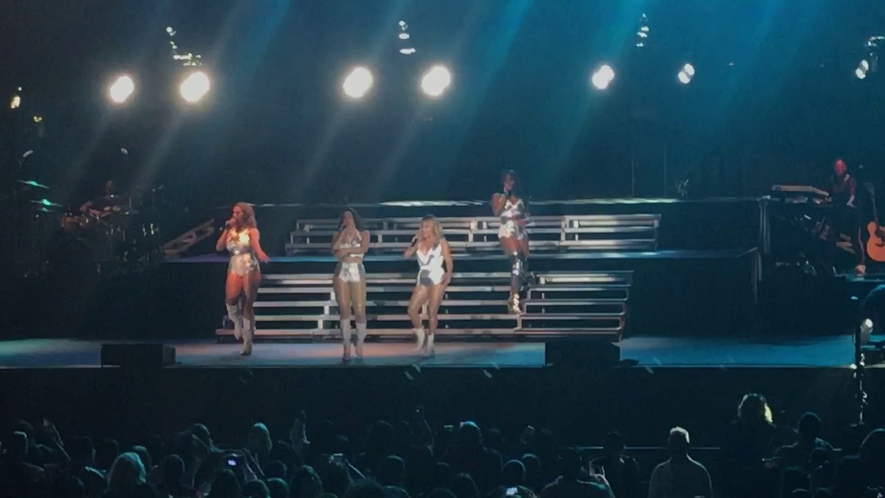 Fifth Harmony - That's My Girl - Live at LA County Fair