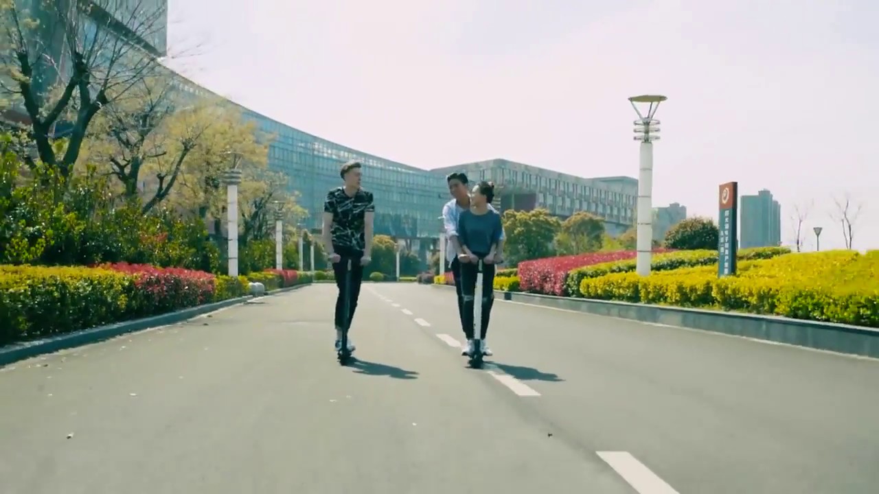 Trotineta Electrica E-Jack distribuita de  DHS Bike Parts