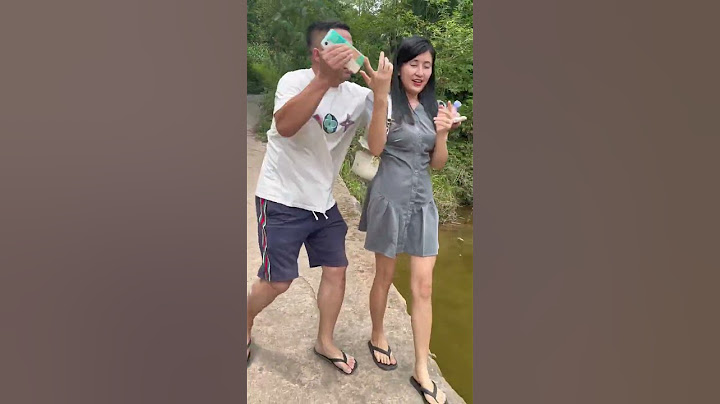这位大姐玩手机入迷，差点有了生命危险⚠️……#朋友们玩手机重要还是生命重要#官方热门 #传递正能量#万万没想到 #社会百态正能量
