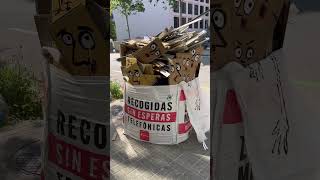 Bolsa de escombros – street art video Barcelona, streetart video, trash art – street art video Barcelona
