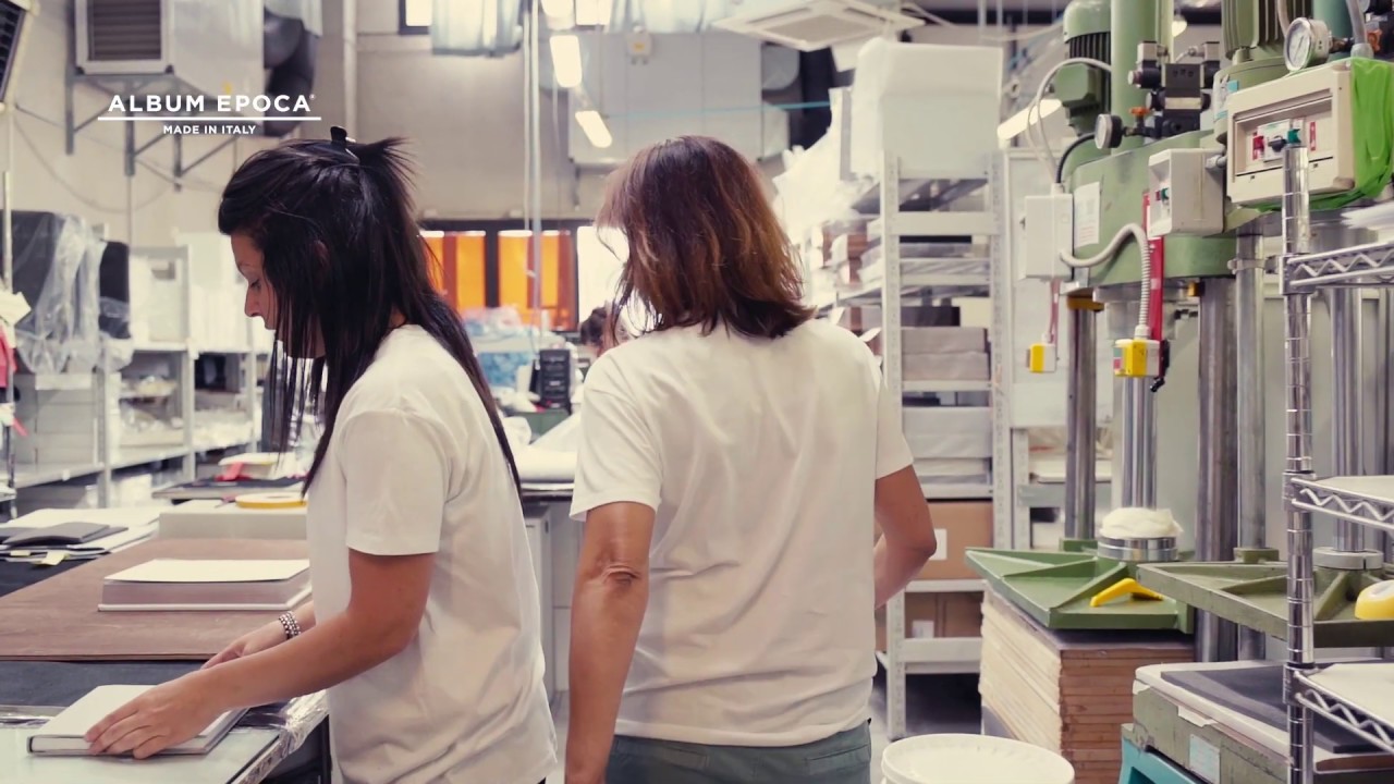 Album Epoca: the photo lab and the production