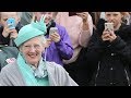 Dronning Margrethe havde en dejlig dag på sommertogt i Nyborg