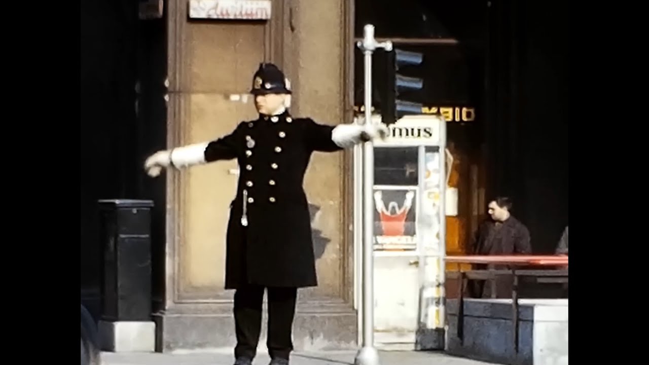 Milano 1964 La vita in pieno centro