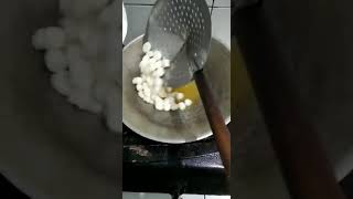 Tutorial cara menggoreng cimol yang benar