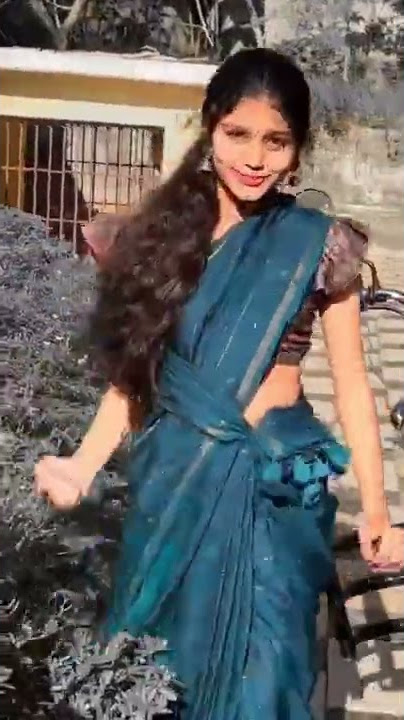 nivedyanivyy | nivetha nivvy hot saree navel whatsapp status