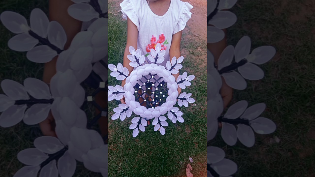 plastic spoon craft ideas/ beautiful wall hanging craft idea with plastic spoon #diy #shorts #shaky