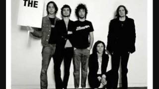 Video thumbnail of "I'll Try Anything Once (+ Lyrics) - The Strokes"