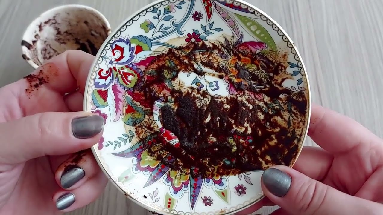 KAPIYI ARDINA KADAR KİMLER İÇİN AÇIYORSUN BAK?